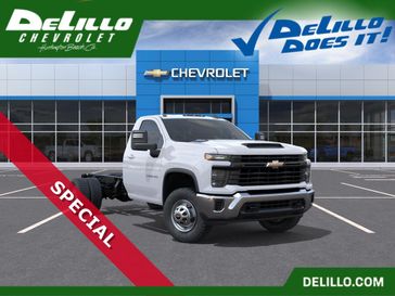 New 2026 Chevrolet Silverado 3500HD CC Work Truck
