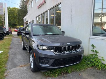 New 2025 Jeep Grand Cherokee Laredo X 4x4