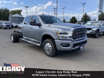 2024 RAM 3500 Laramie Crew Cab Chassis 4x4 60' Ca