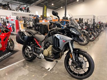 New 2025 Ducati MULTISTRADA V4S 