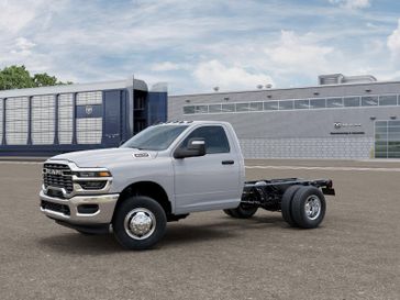 New 2026 RAM 3500 Tradesman Chassis Regular Cab 4x4 60' Ca