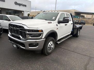 New 2025 RAM 3500 Tradesman Crew Cab Chassis 4x4 60' Ca