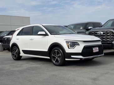 Used 2025 Kia Niro LX