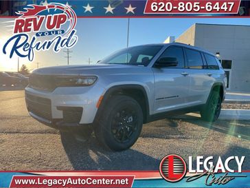 2025 Jeep Grand Cherokee L Altitude X in a Silver Zynith exterior color and Global Blackinterior. Legacy Auto Center 620-315-9264 legacyautocenter.net 