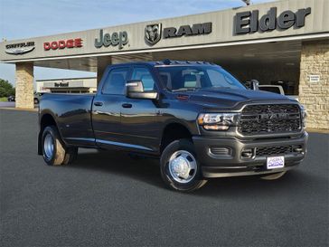 2024 RAM 3500 Tradesman Crew Cab 4x4 8' Box