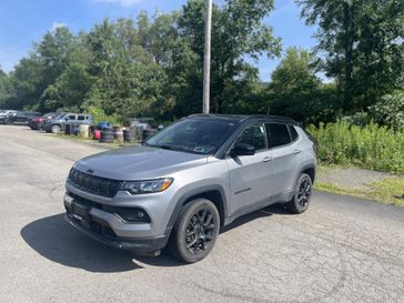 Used 2022 Jeep Compass Altitude