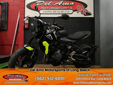 2024 Triumph TRIDENT 660  in a MATTE JET BLACK/MATTE SILVER ICE exterior color. Del Amo Motorsports of Long Beach (562) 362-3160 delamomotorsports.com 