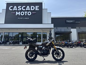 2025 Triumph SCRAMBLER 400 X - PHANTOM BLACK - SILVER ICE 