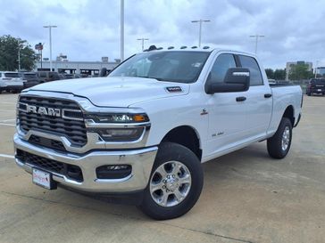 2025 RAM 3500 Lone Star Crew Cab 4x4 6'4' Box