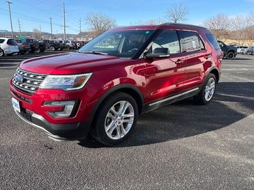 2017 Ford Explorer XLT's photo