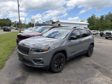 Used 2023 Jeep Cherokee Altitude Lux