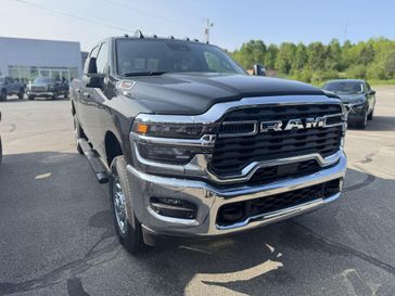 2025 RAM 2500 Tradesman Crew Cab 4x4 6'4' Box