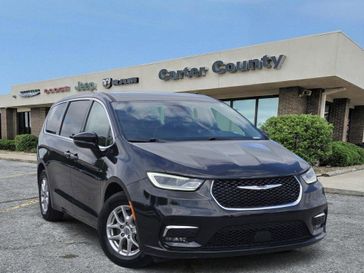 Used 2024 Chrysler Pacifica Touring L