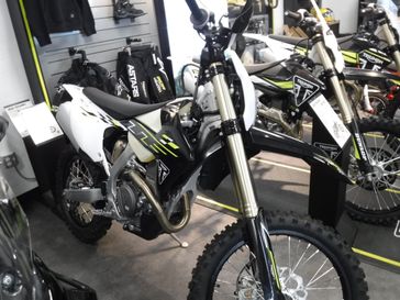 2026 Triumph TF450-E