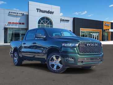 New 2027 RAM 1500 Express Crew Cab 4x2 5'7' Box