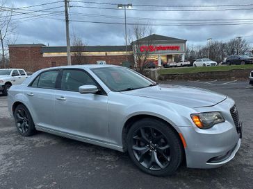 2021 Chrysler 300 S's photo