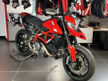 2024 Ducati HYPERMOTARD 950