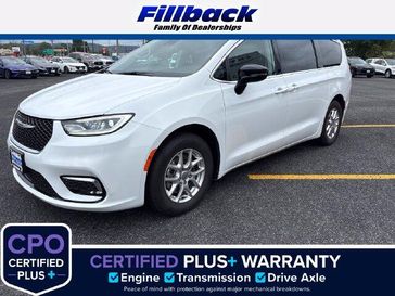 Used 2024 Chrysler Pacifica Touring L