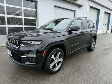 Used 2023 Jeep Grand Cherokee 