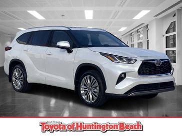 New 2026 Toyota Highlander Platinum