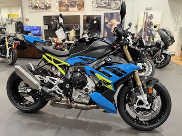 2026 BMW S 1000 R