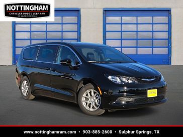New 2026 Chrysler Voyager Lx