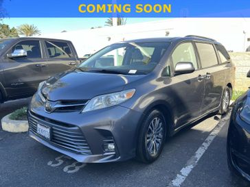 Used 2018 Toyota Sienna XLE