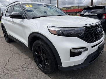 Star White Metallic Tri Coat