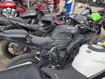 USED 2025 YAMAHA YZFR7 