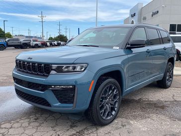 New 2026 Jeep Grand Cherokee L Summit 4x4