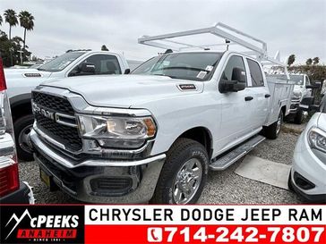 2023 RAM 2500 Tradesman Crew Cab 4x2 8' Box