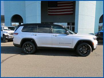 New 2025 Jeep Grand Cherokee Limited