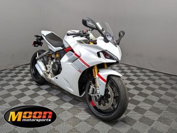 2024 Ducati SUPERSPORT 950 S 