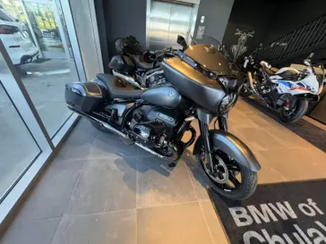 2025 BMW R 18 B in a Mineral Grey Metallic Matte exterior color. BMW Motorcycles of Chula Vista (619) 873-0892 bmwmotorcyclesofchulavista.com 