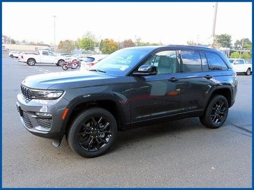 New 2025 Jeep Grand Cherokee Limited