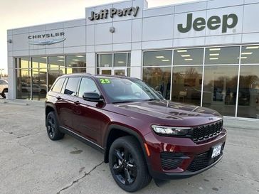 2025 Jeep Grand Cherokee Altitude X 4x4