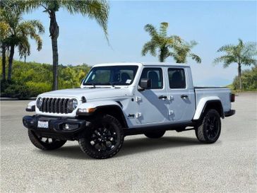 Used 2025 Jeep Gladiator Nighthawk 4x4 *Ltd Avail*