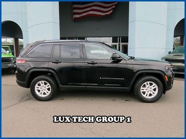 Used 2023 Jeep Grand Cherokee Laredo