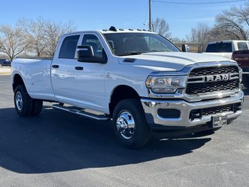 2024 RAM 3500 Tradesman Crew Cab 4x4 8' Box