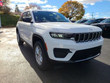 2025 Jeep Grand Cherokee Laredo X 4x4