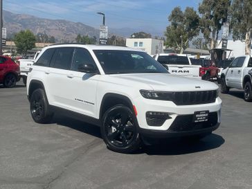 New 2025 Jeep Grand Cherokee Limited 4x2