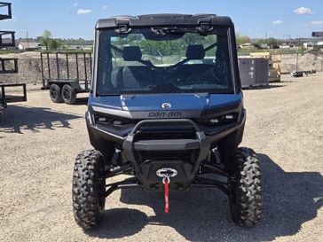New 2026 Can-Am DEF XT CAB HD11 