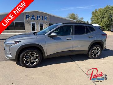 Used 2025 Chevrolet Trax LT