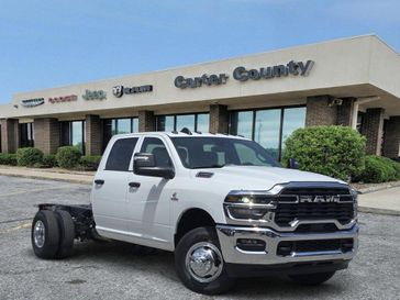 New 2026 RAM 3500 Tradesman Crew Cab Chassis 4x4 60' Ca