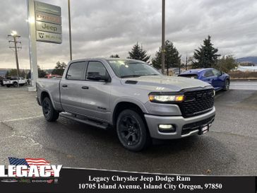 2025 RAM 1500 Big Horn Crew Cab 4x4 6'4' Box