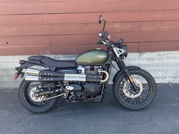 New 2025 Triumph SCRAMBLER 900 