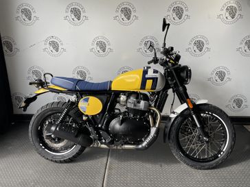 2025 Royal Enfield INT BEAR 650  in a WILD HONEY exterior color. BMW Motorcycles of New Orleans 504-595-6776 motojulia.com 