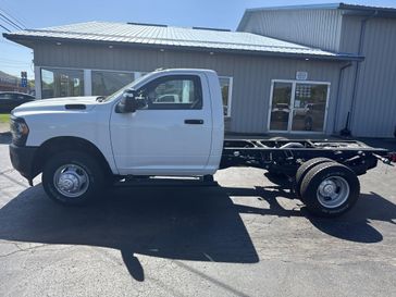 2024 RAM 3500 Tradesman Chassis Regular Cab 4x4 60' Ca