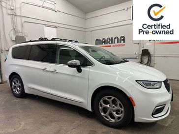 Used 2023 Chrysler Pacifica Limited