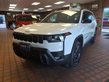 New 2026 Jeep Cherokee Laredo 4x4